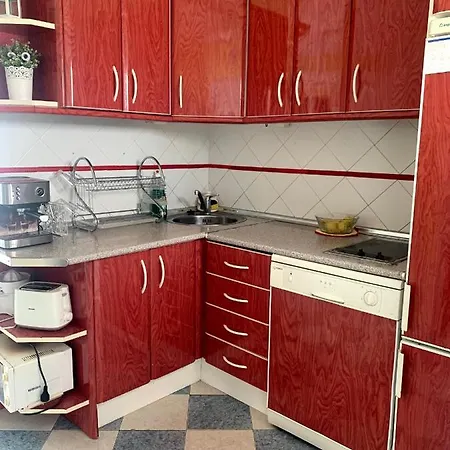 Amplio Estudio Con 1 Pequena Apartament Torremolinos