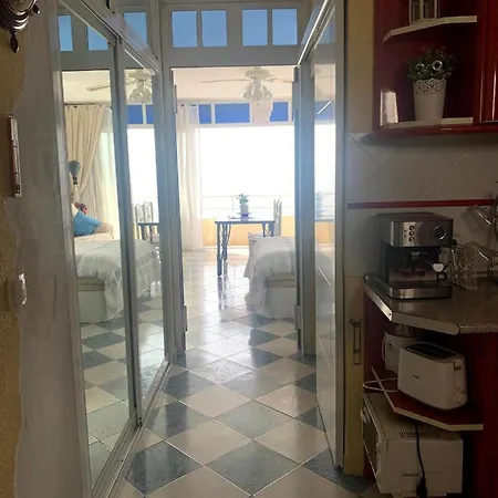 Amplio Estudio Con 1 Pequena Appartement Torremolinos